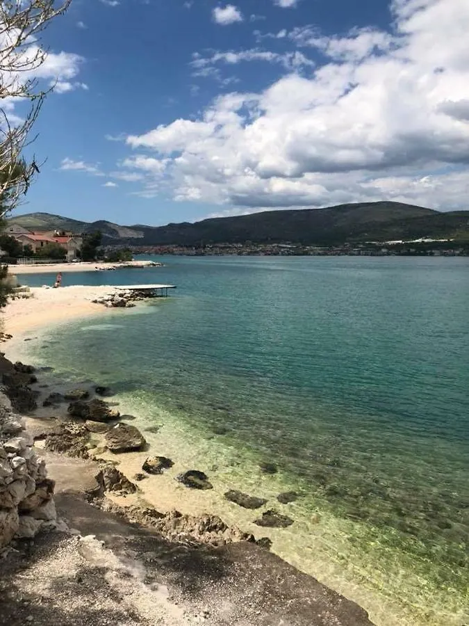 Irma Trogir Apartment